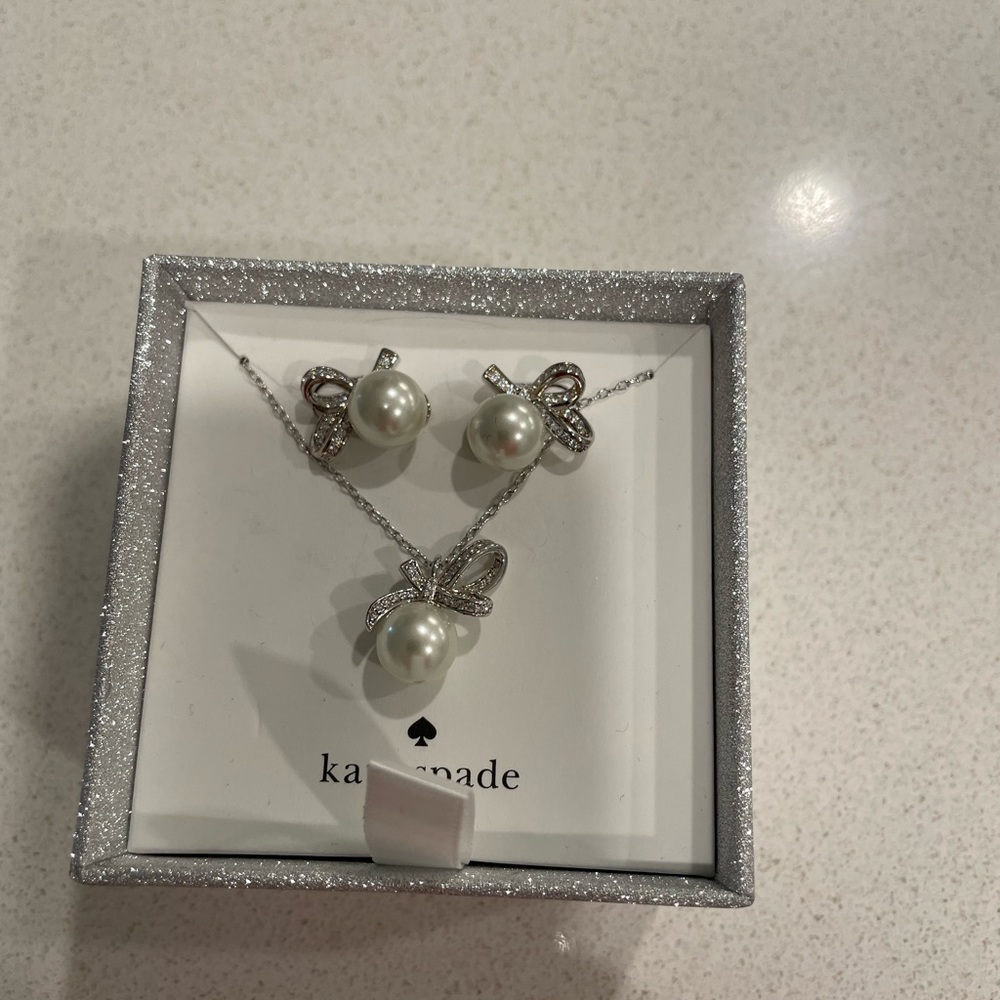 Kate Spade pearl earrings and necklace set NEW